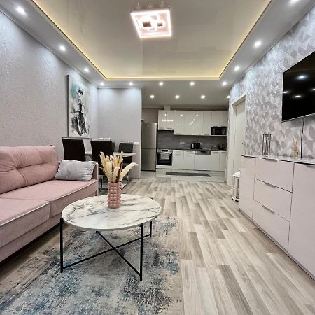 Апартаменти В Arena Apart Polyana  Εξωτερικό φωτογραφία